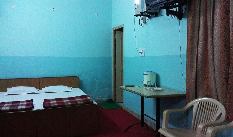 Krishnam Guest House Mathura Ngoại thất bức ảnh